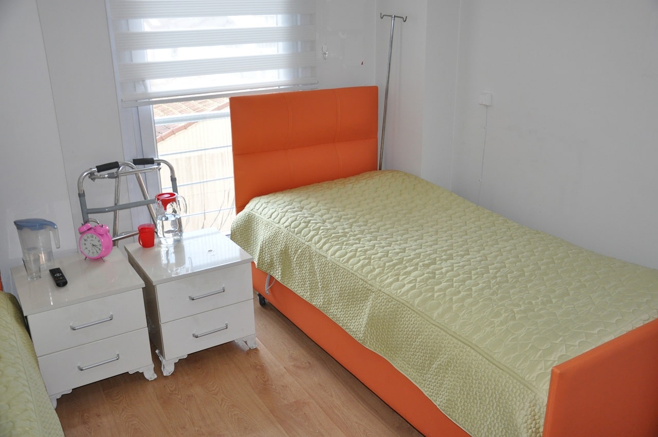 Demans Bunama Yaşlı Bakım Hizmeti Demans Bunama Yaşlı Bakım Hizmeti